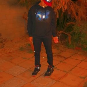 Meet your Posher, Max